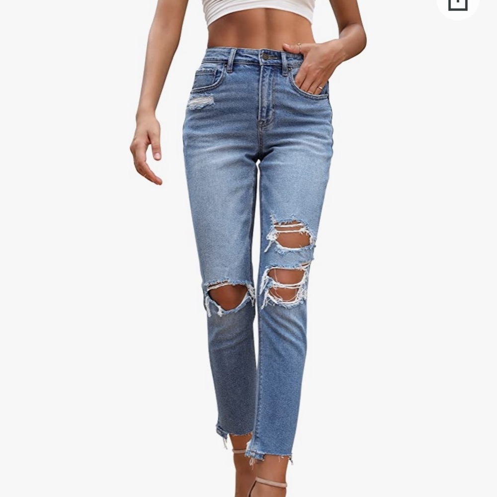 Ripped high waisted jeans - brand new